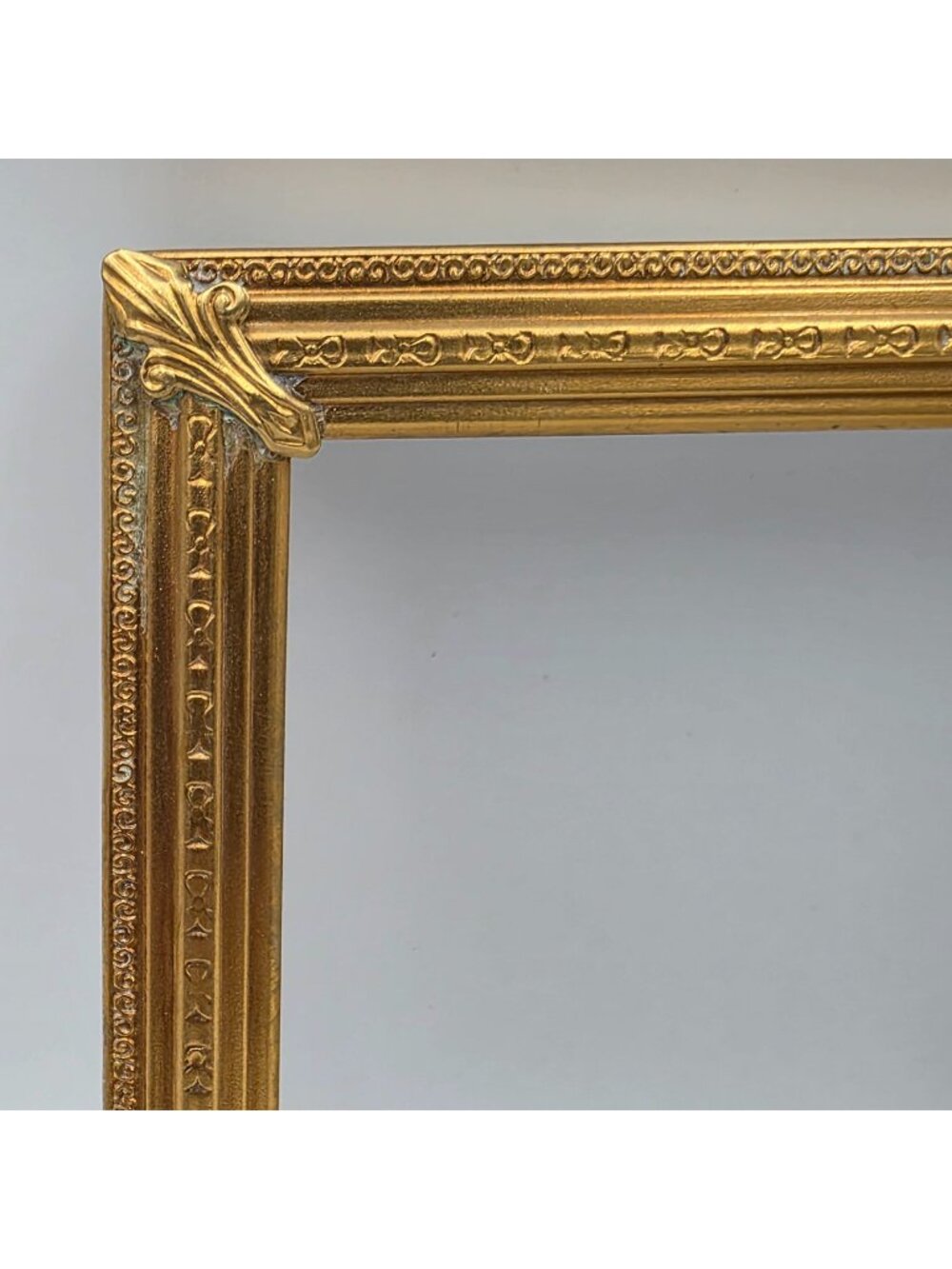 VTG Ornate Brass Picture Frame Detailed Embossed Applied Corners Horizontal 5x7"